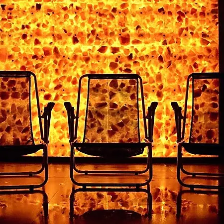 Amber Port فندق